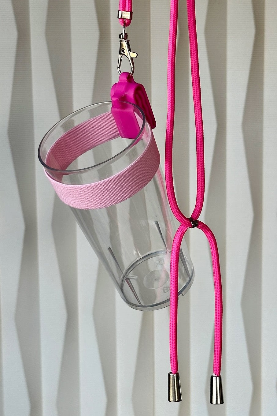 "Pinky Promise" Clip A Cup met Luxe Koord